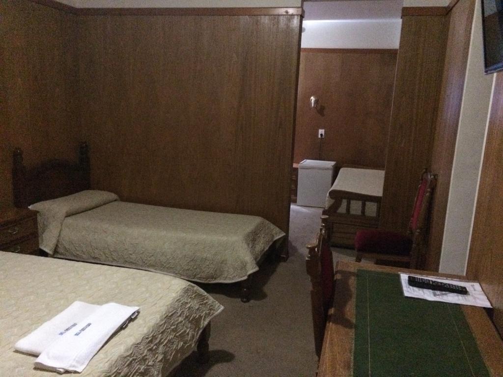 Hotel Americano Buenos Aires Phòng bức ảnh